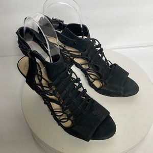 Vince Camuto black sandals see pictures please